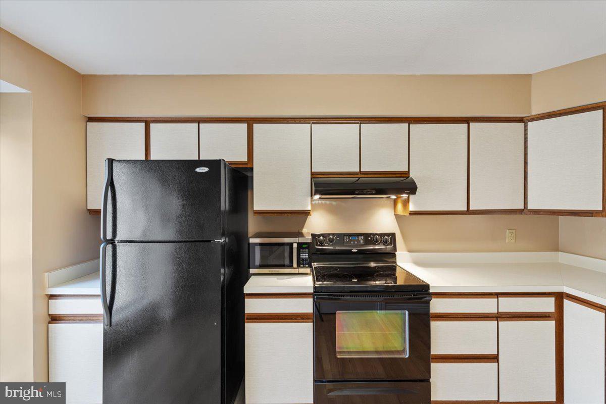 SPRINGHILL TOWNHOME - Residential