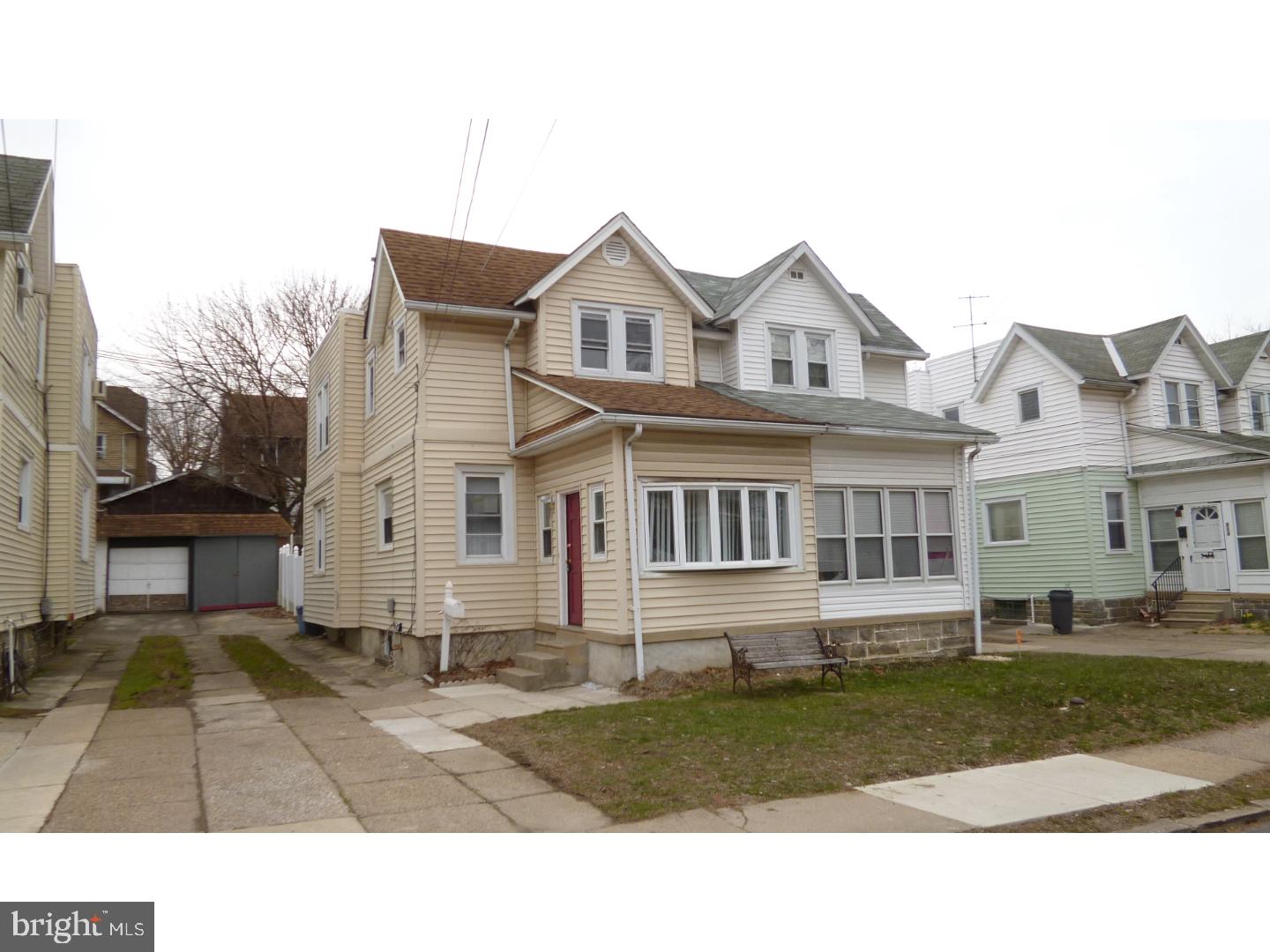 YEADON - Residential