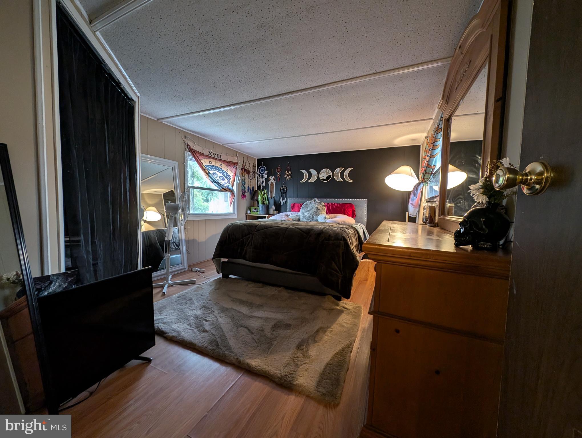 PENNWOOD CROSSING - Residential