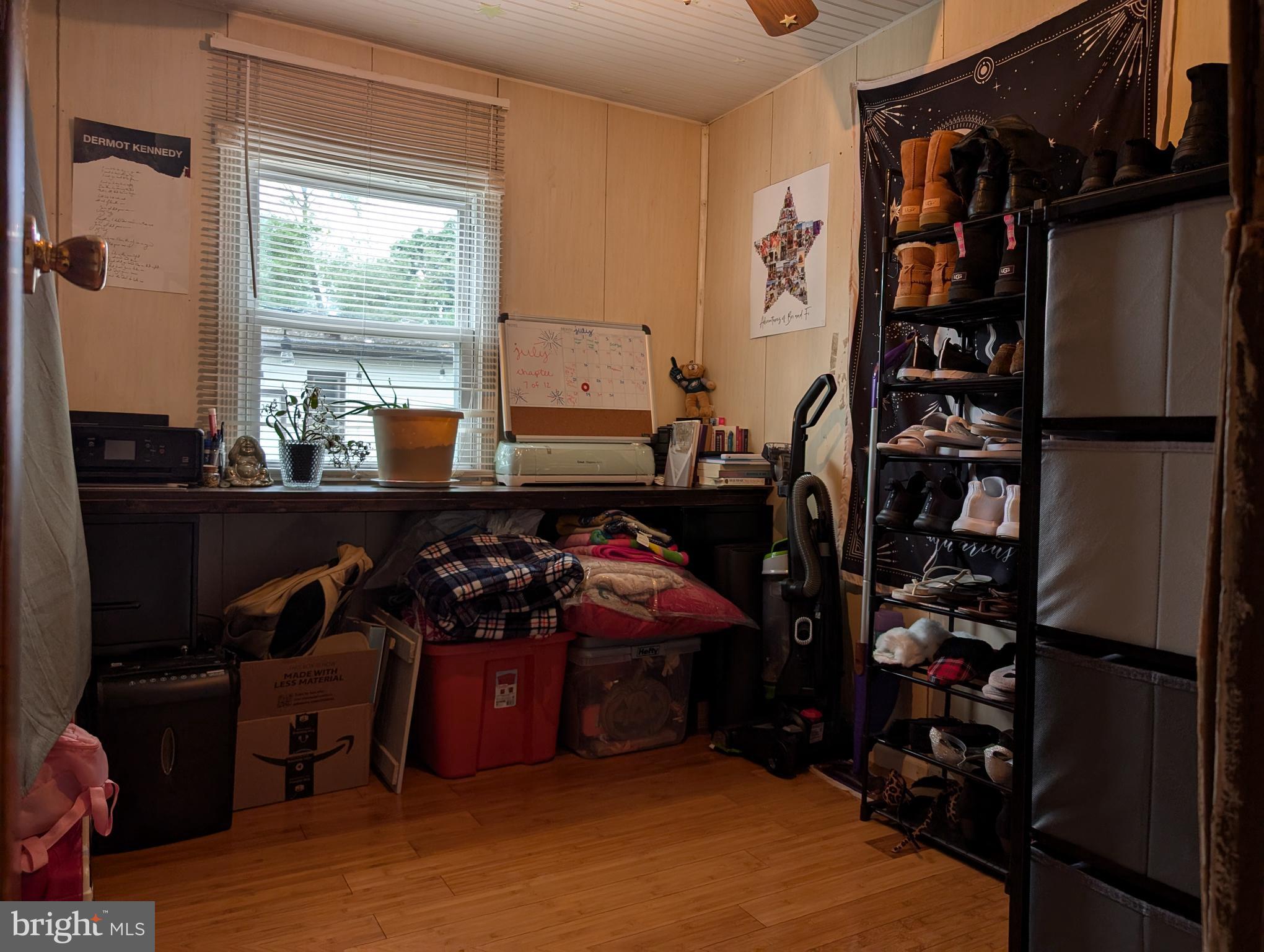 PENNWOOD CROSSING - Residential