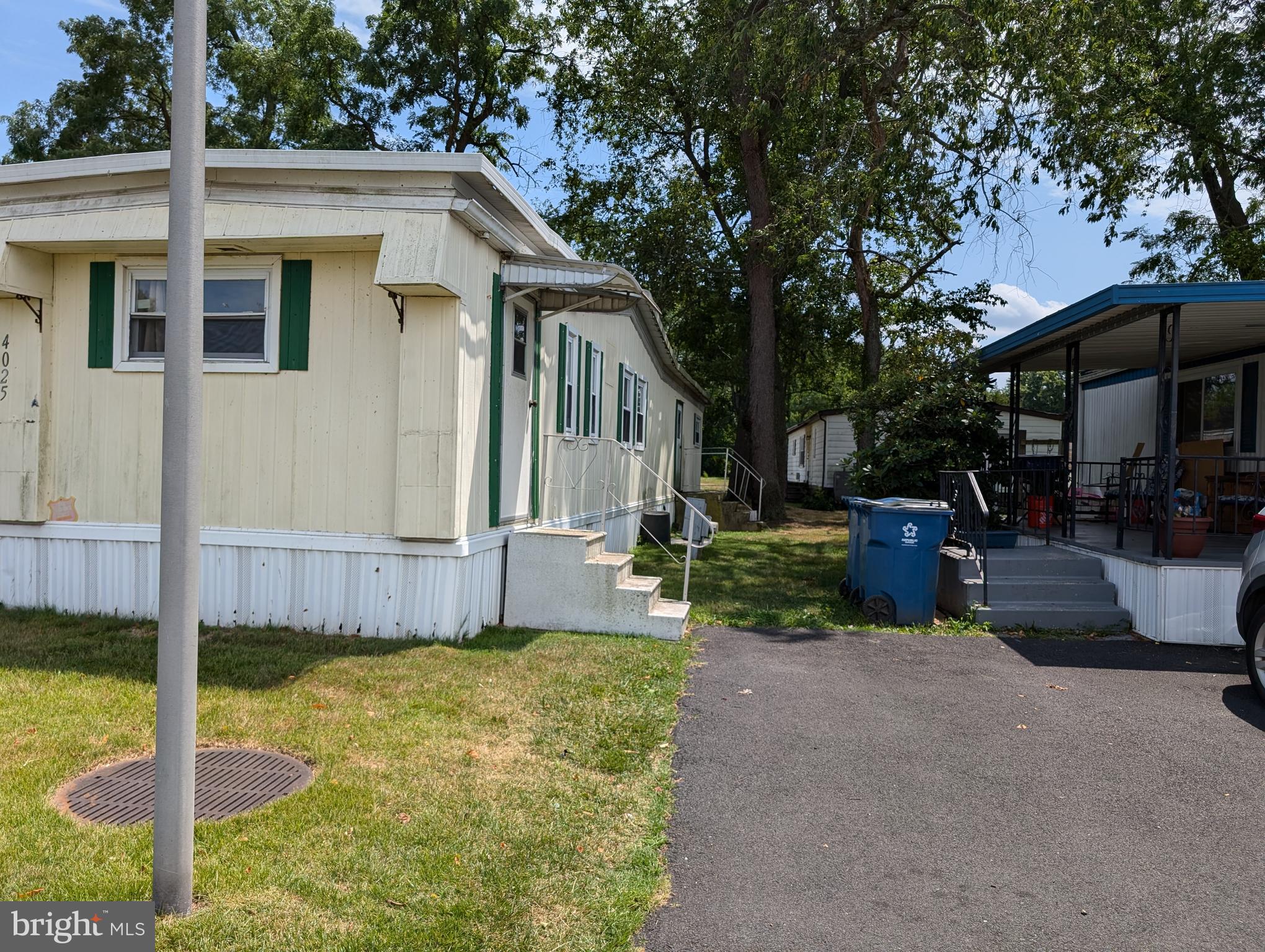 PENNWOOD CROSSING - Residential