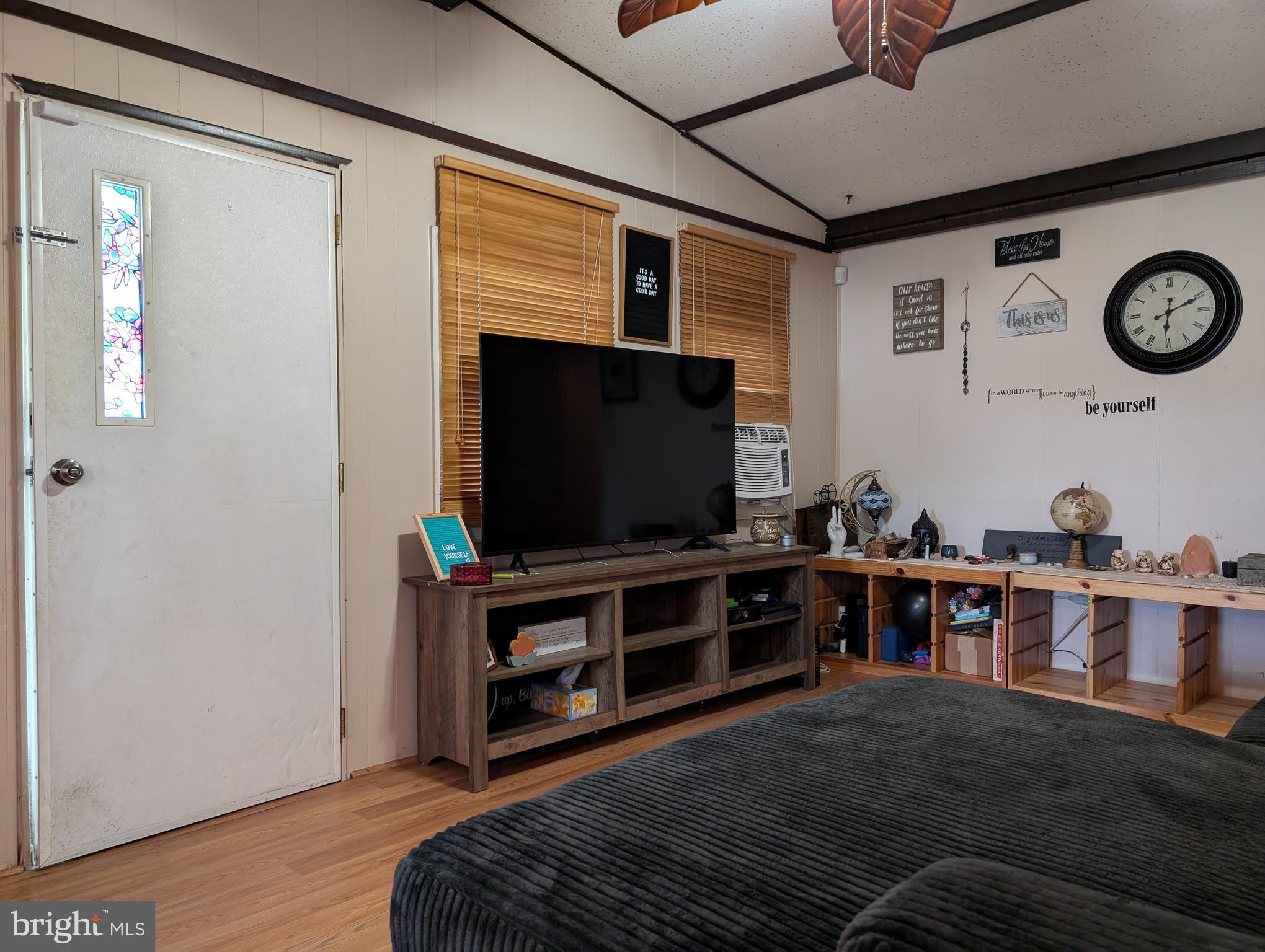 PENNWOOD CROSSING - Residential