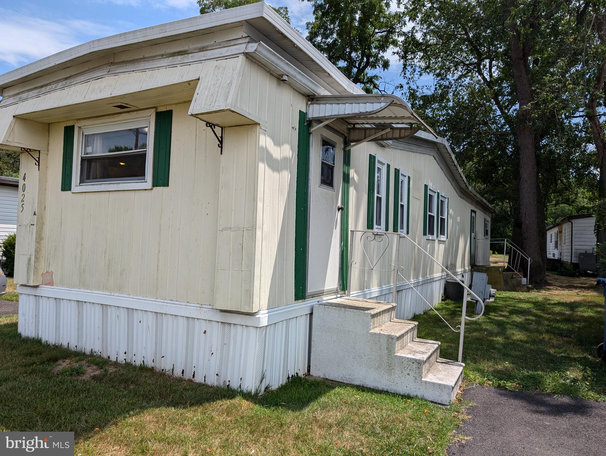 PENNWOOD CROSSING - Residential