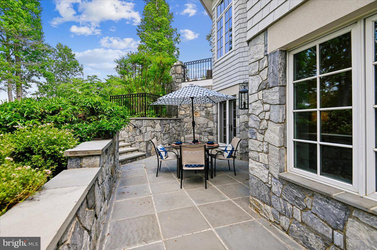 POPLAR POINT - Residential
