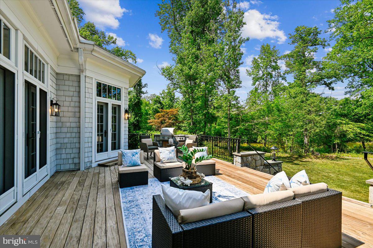 POPLAR POINT - Residential