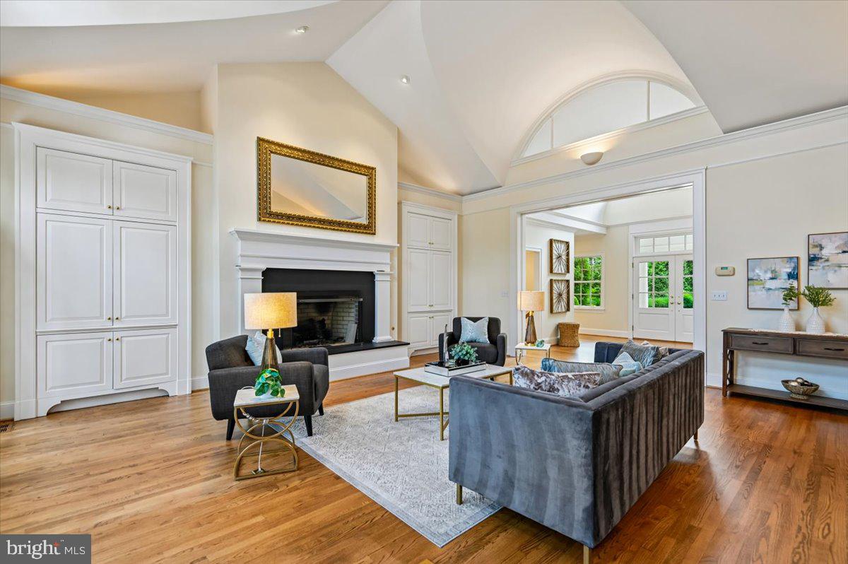 POPLAR POINT - Residential