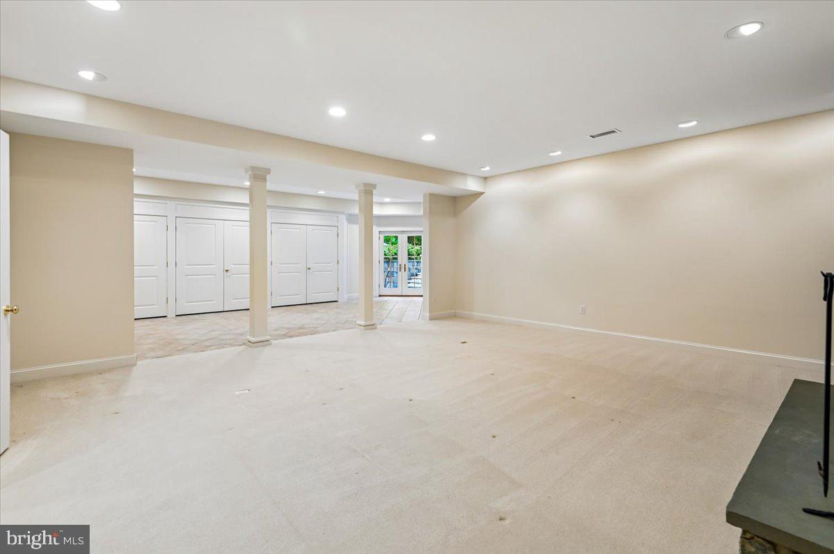 POPLAR POINT - Residential