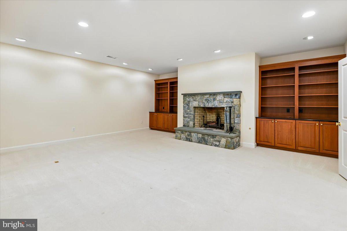 POPLAR POINT - Residential