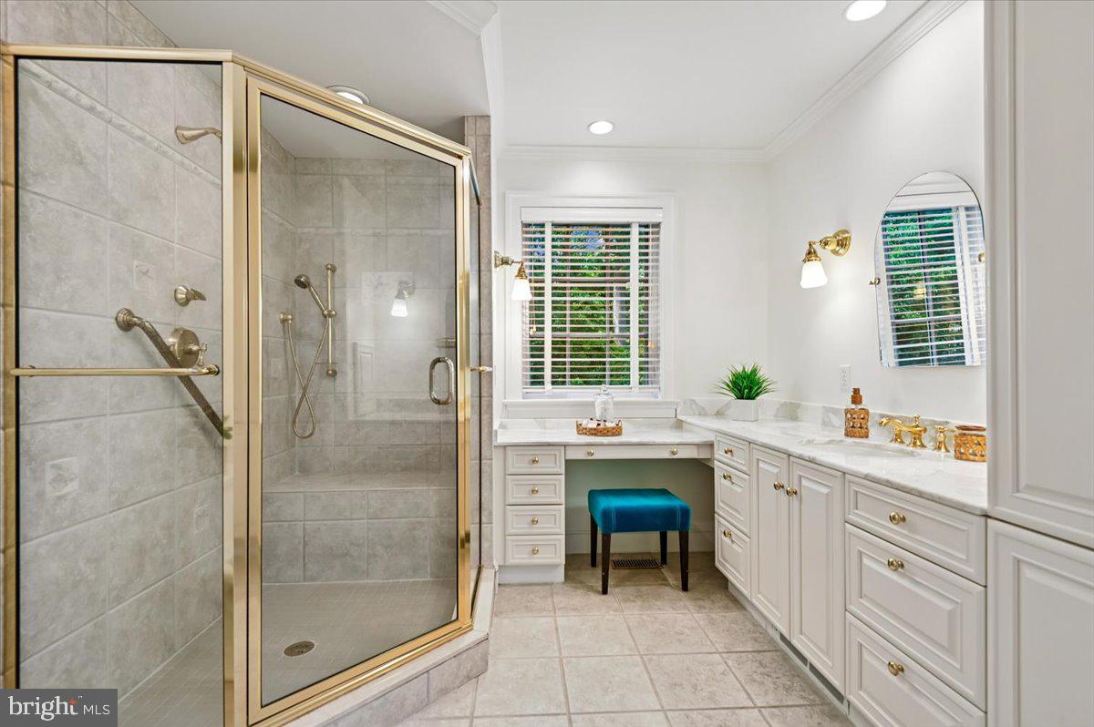 POPLAR POINT - Residential