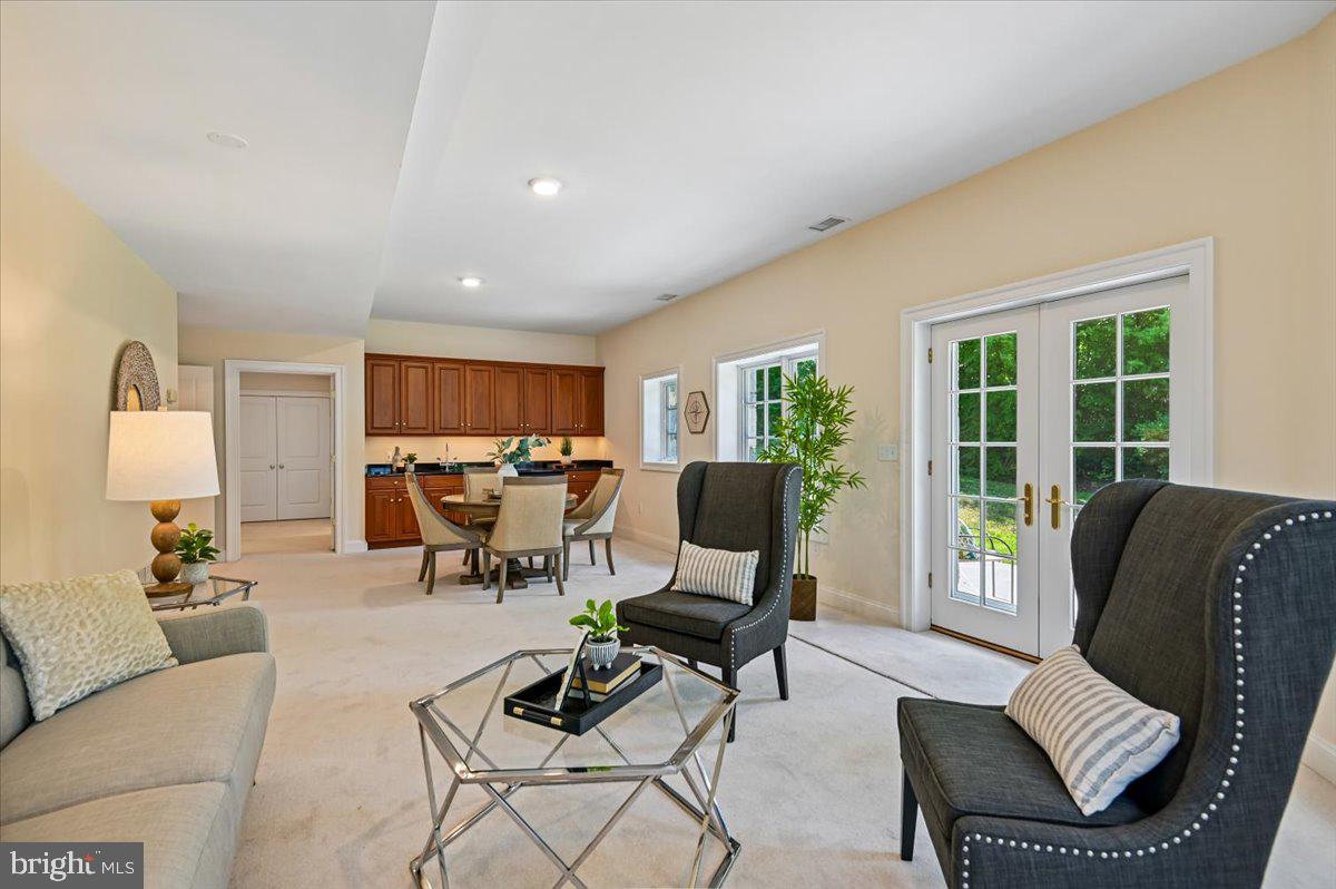 POPLAR POINT - Residential