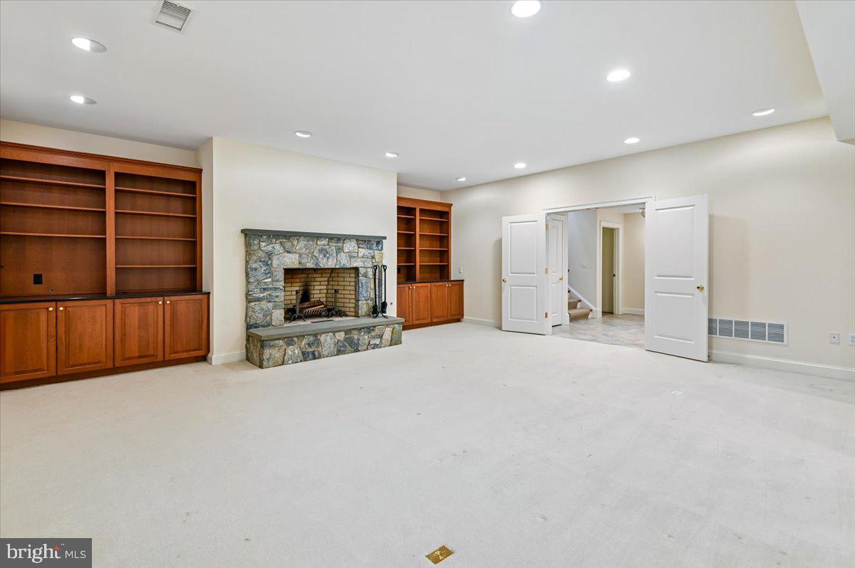POPLAR POINT - Residential