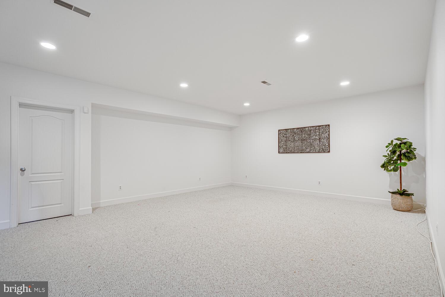 CARRINGTON - Residential