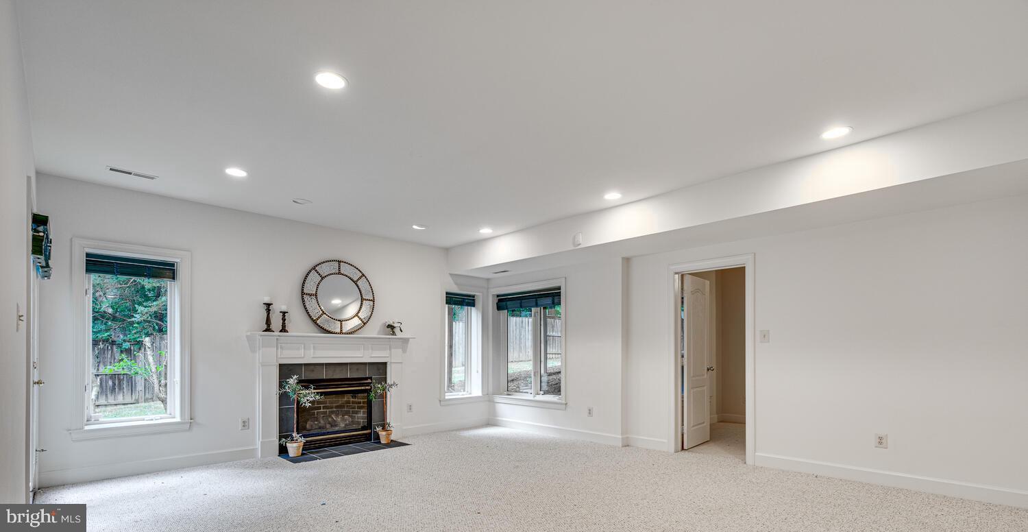 CARRINGTON - Residential