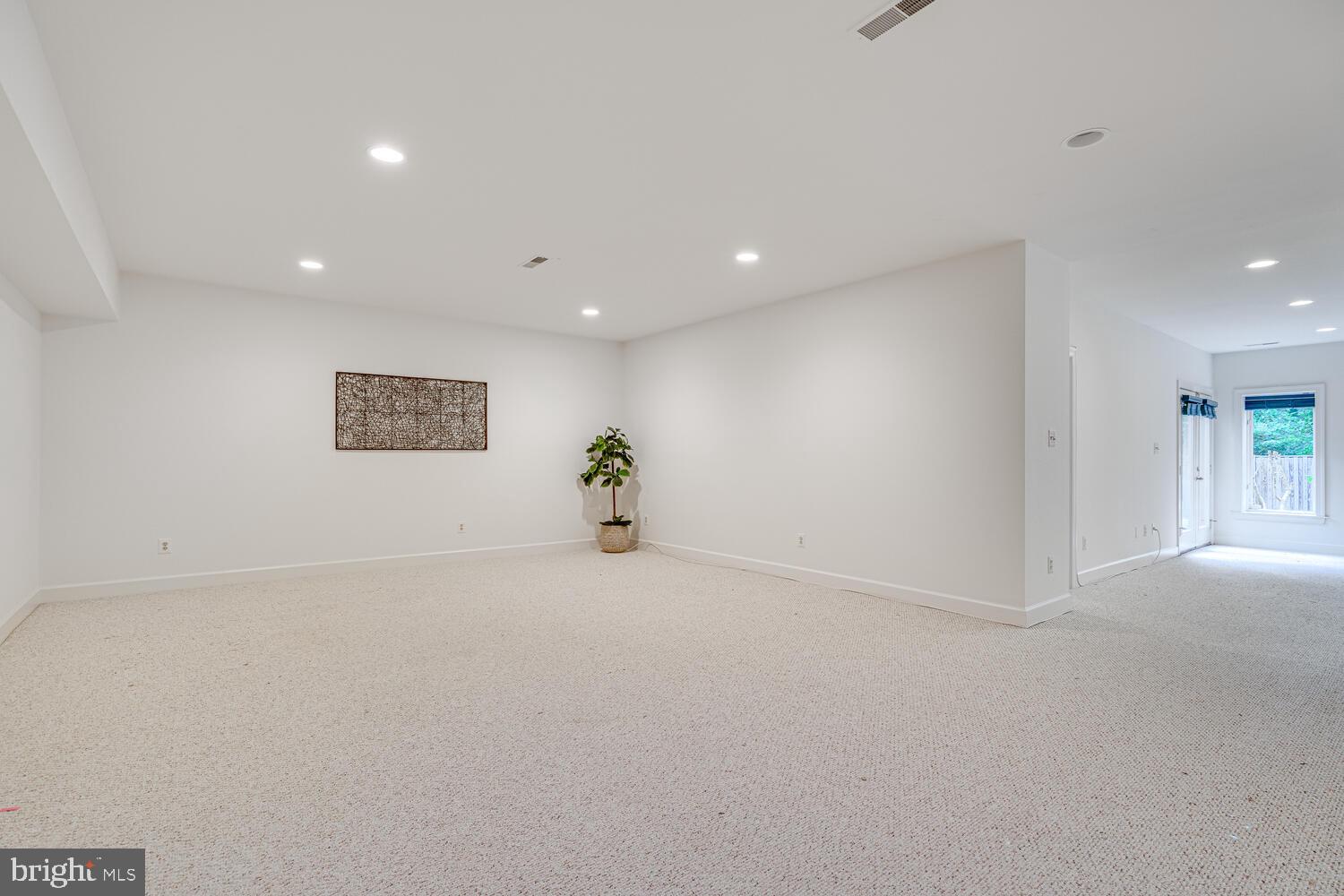 CARRINGTON - Residential