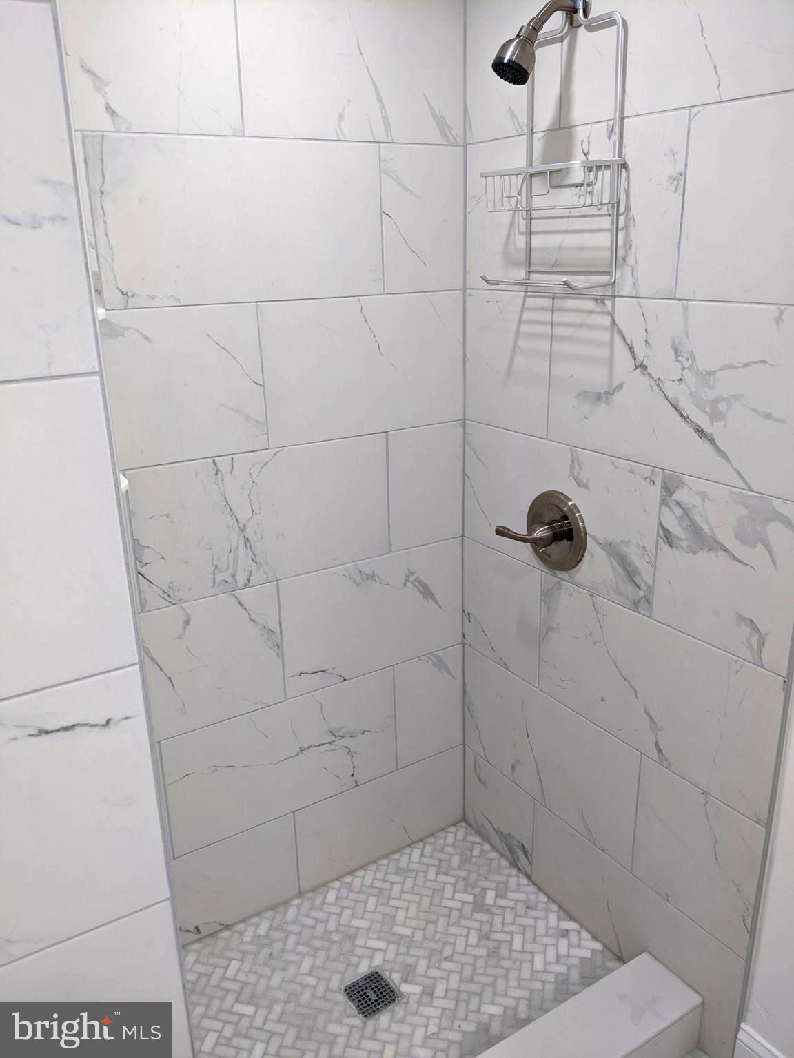 NORTH POTOMAC VISTA - Residential Lease