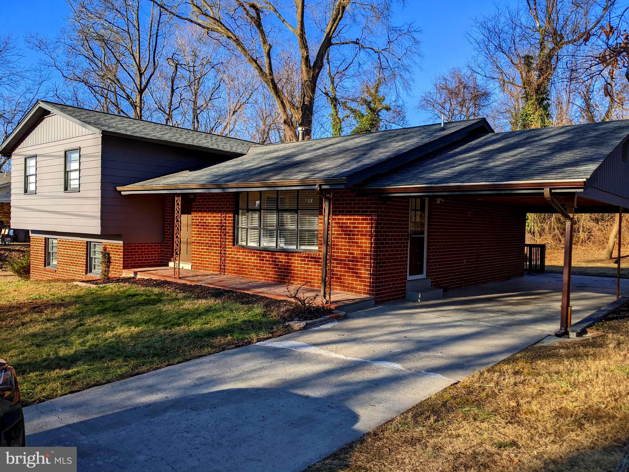 NORTH POTOMAC VISTA - Residential Lease