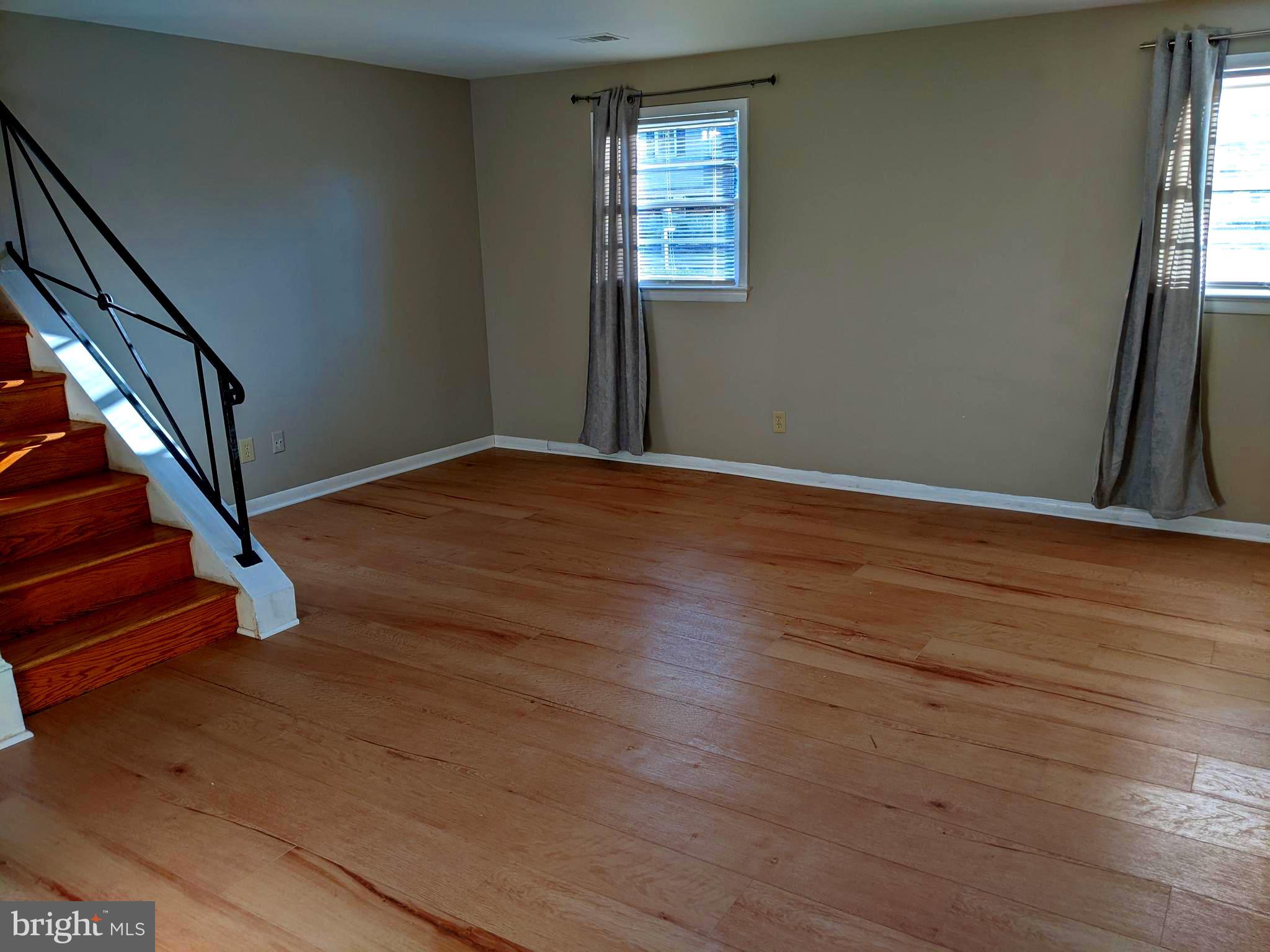 NORTH POTOMAC VISTA - Residential Lease