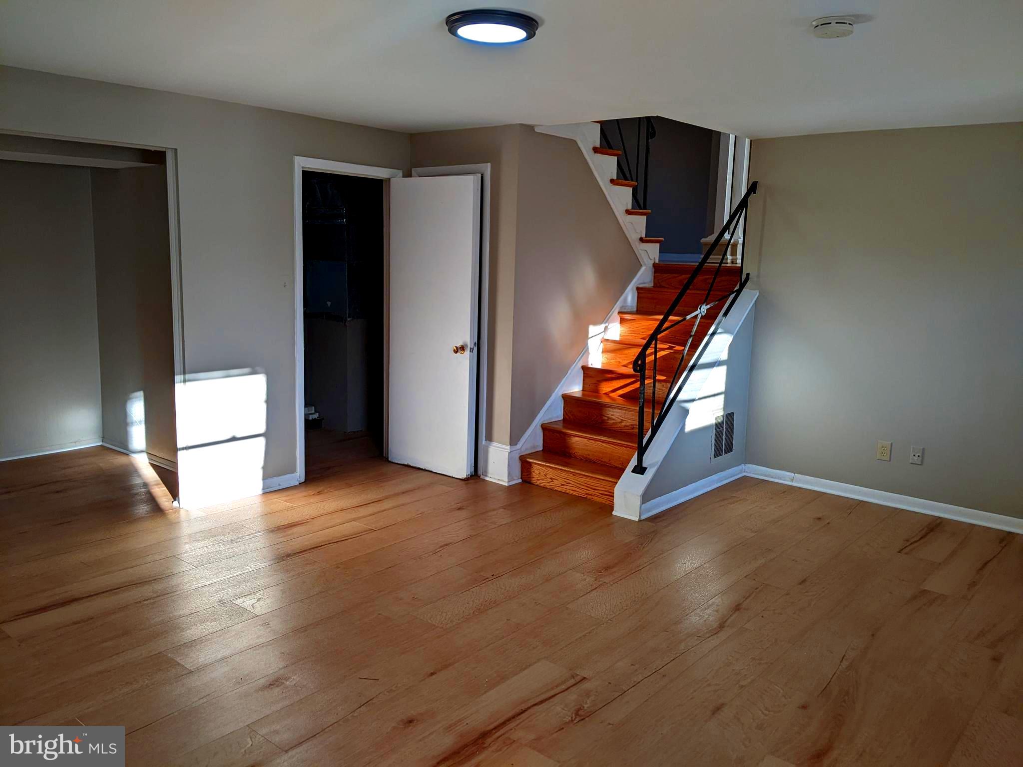 NORTH POTOMAC VISTA - Residential Lease