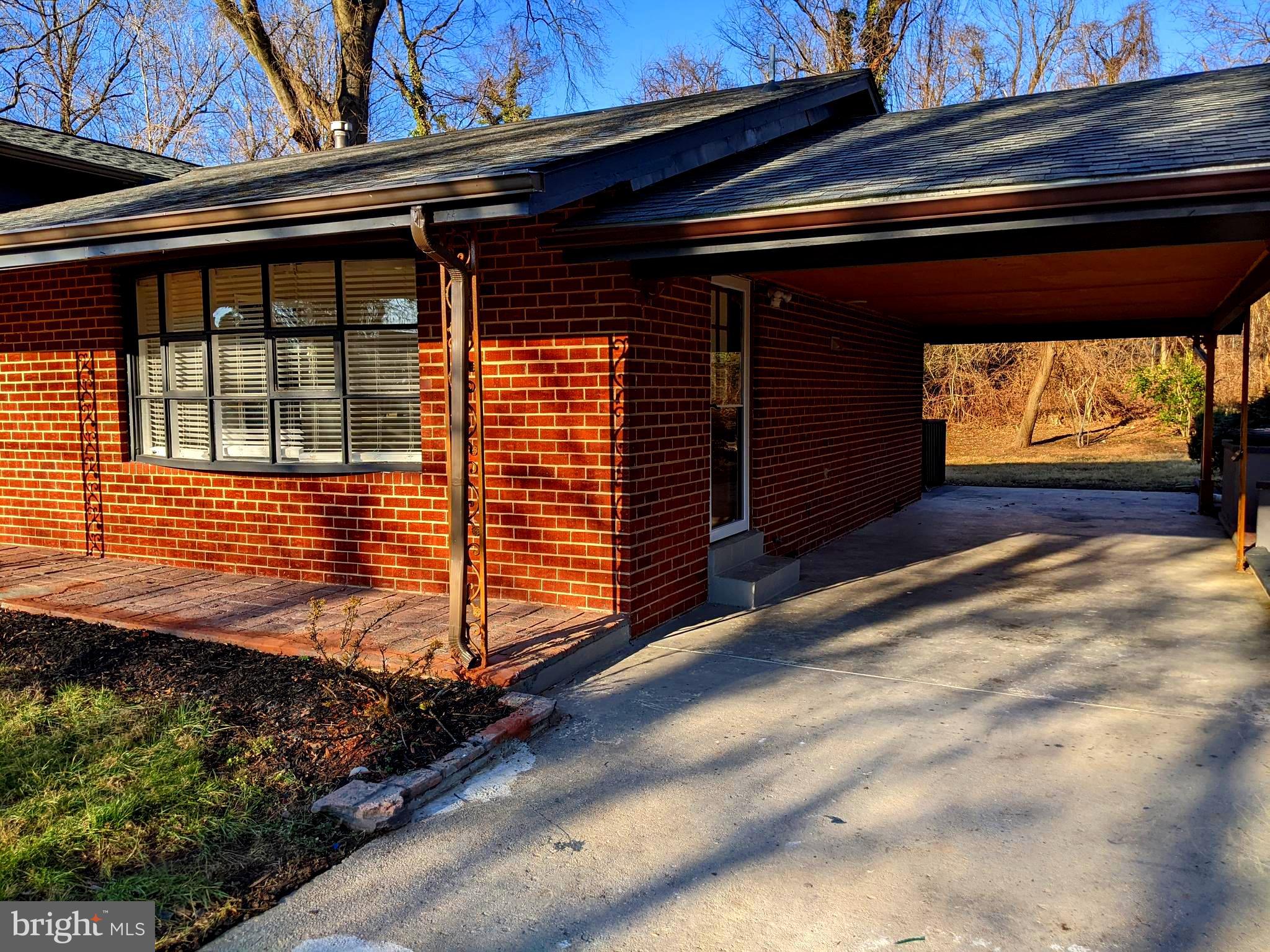 NORTH POTOMAC VISTA - Residential Lease