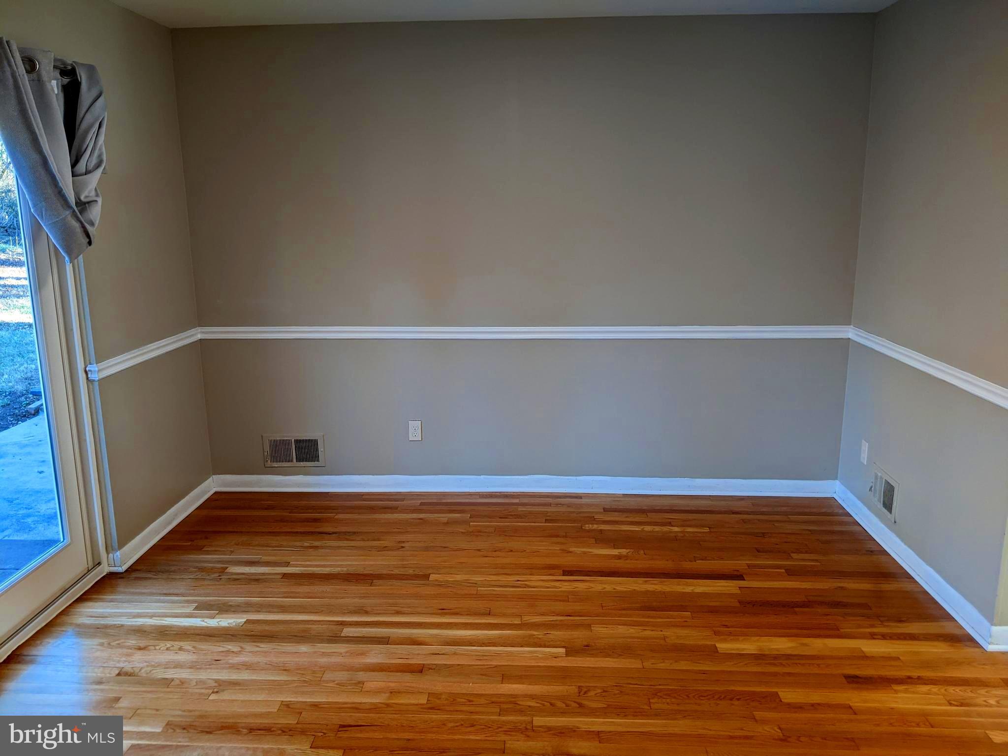 NORTH POTOMAC VISTA - Residential Lease