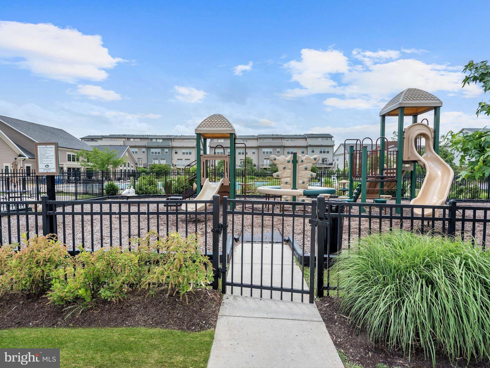 PARKSIDE - Residential