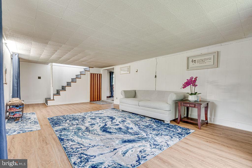 GREATLAND FARMS - Residential