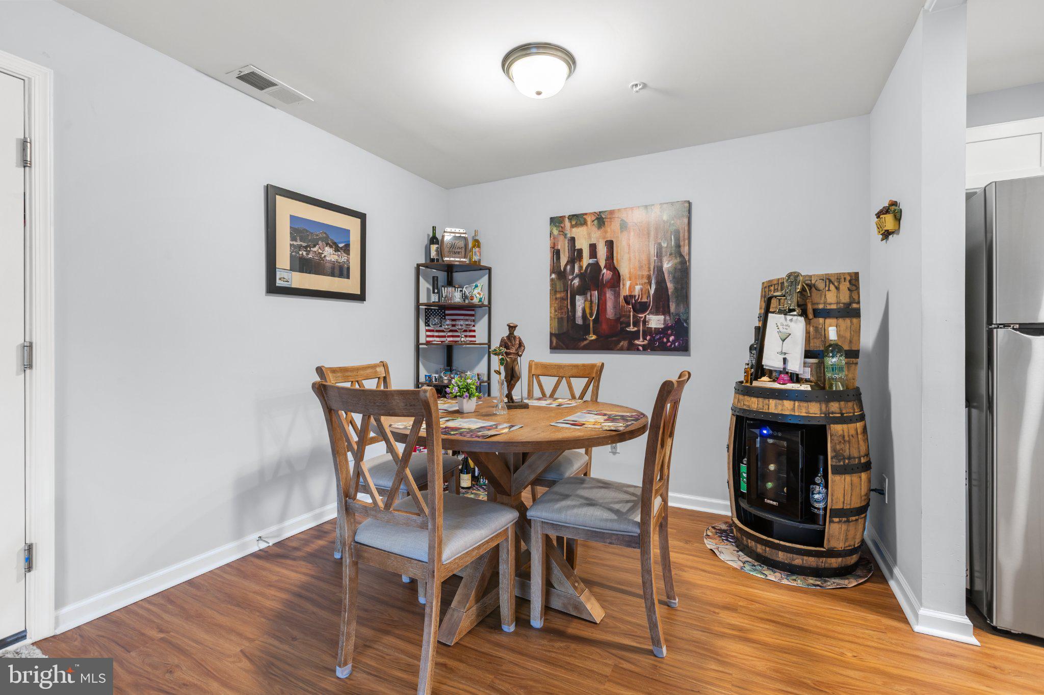 2810 AUBURN COURT