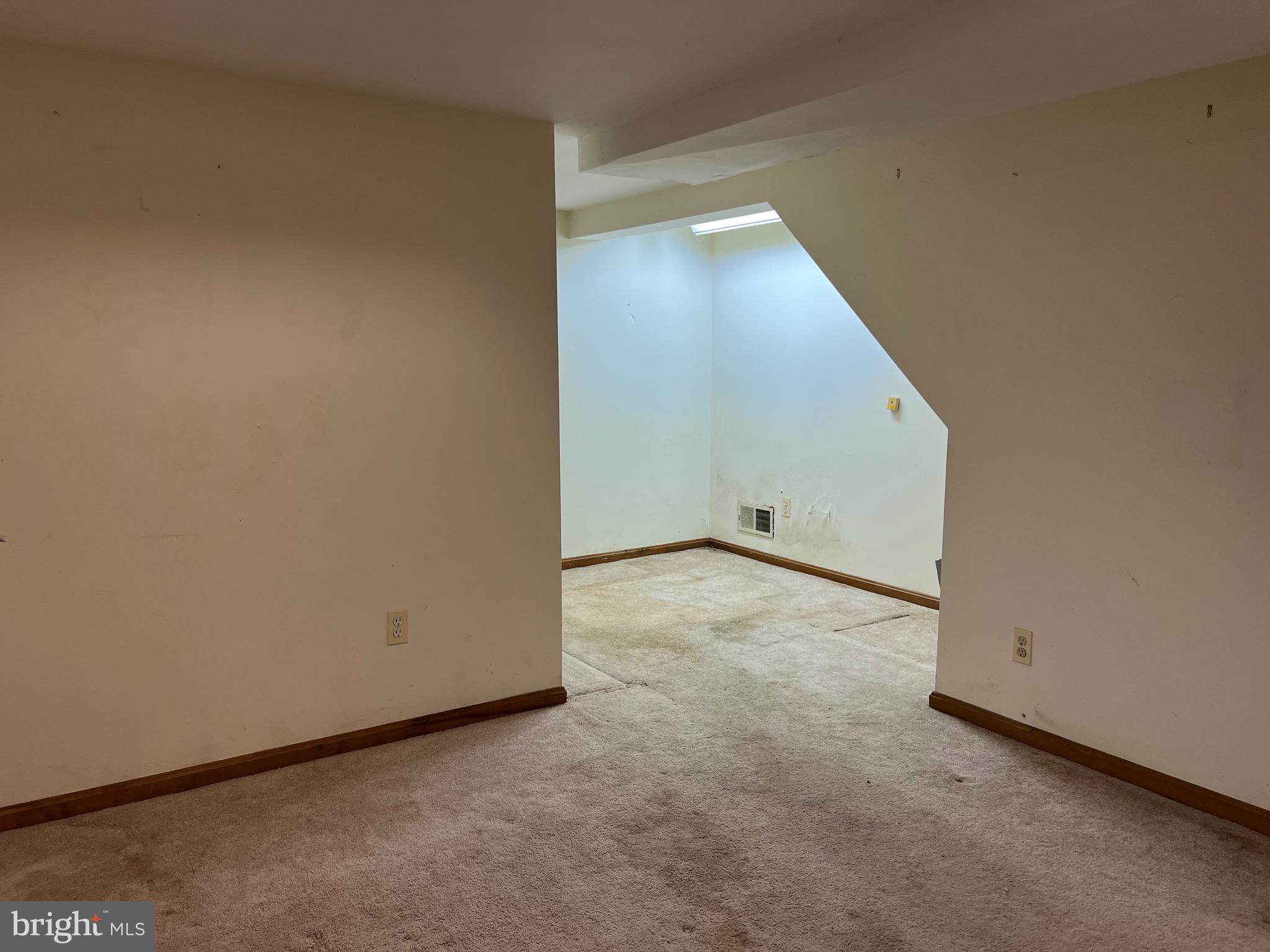 INDIAN SPRING VILLAGE - Residential