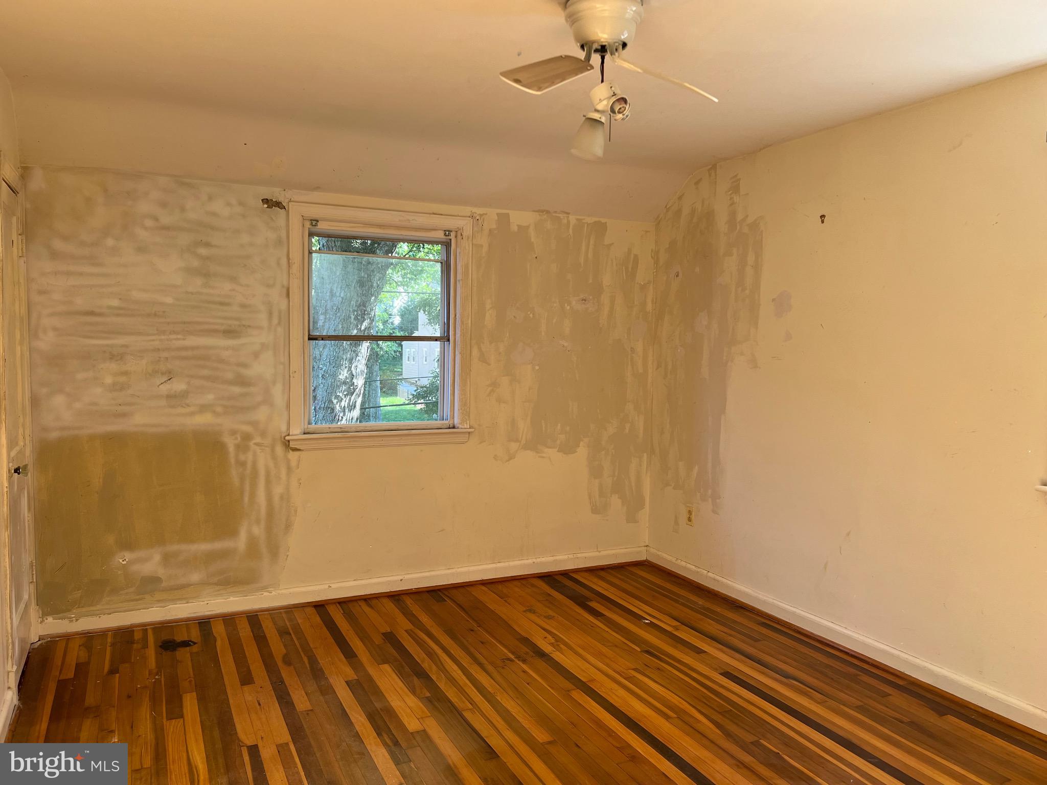 INDIAN SPRING VILLAGE - Residential