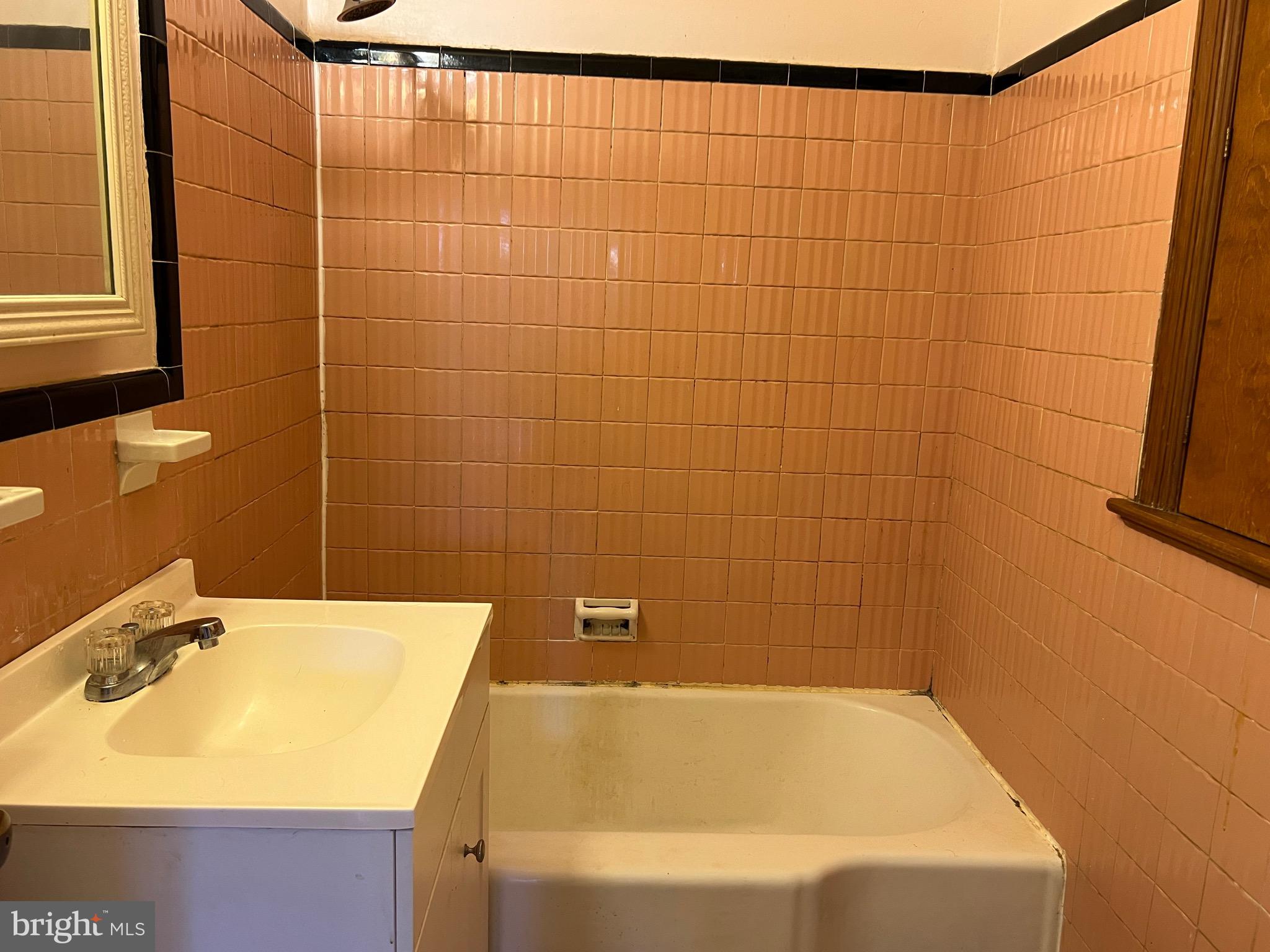 INDIAN SPRING VILLAGE - Residential