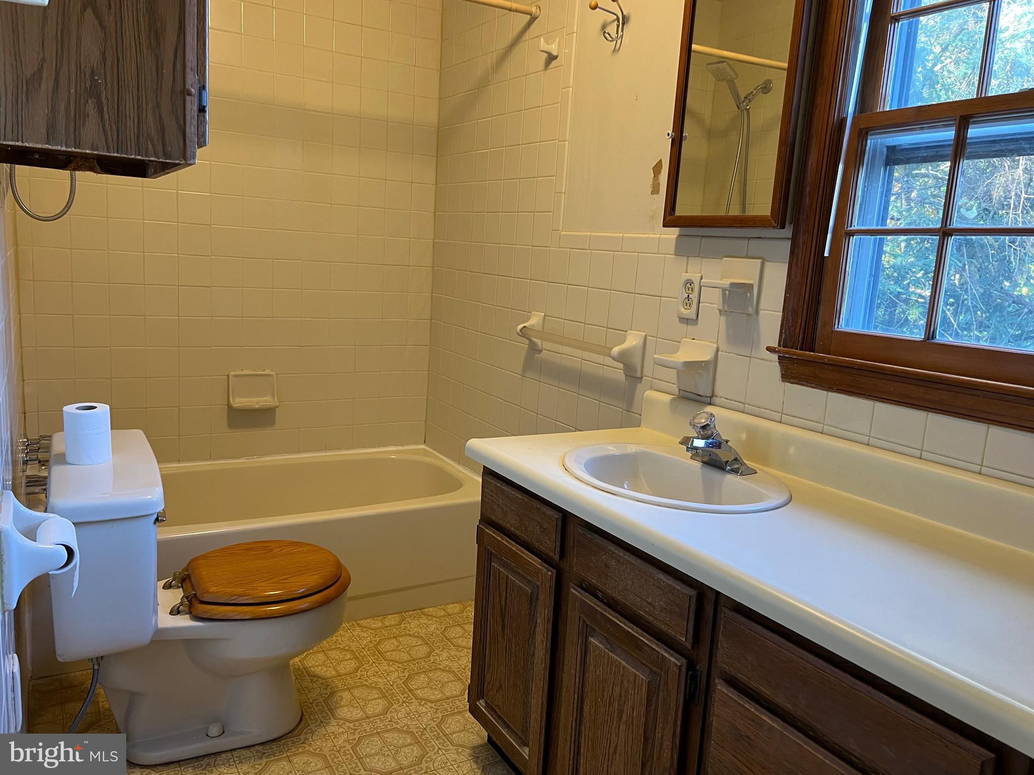 INDIAN SPRING VILLAGE - Residential