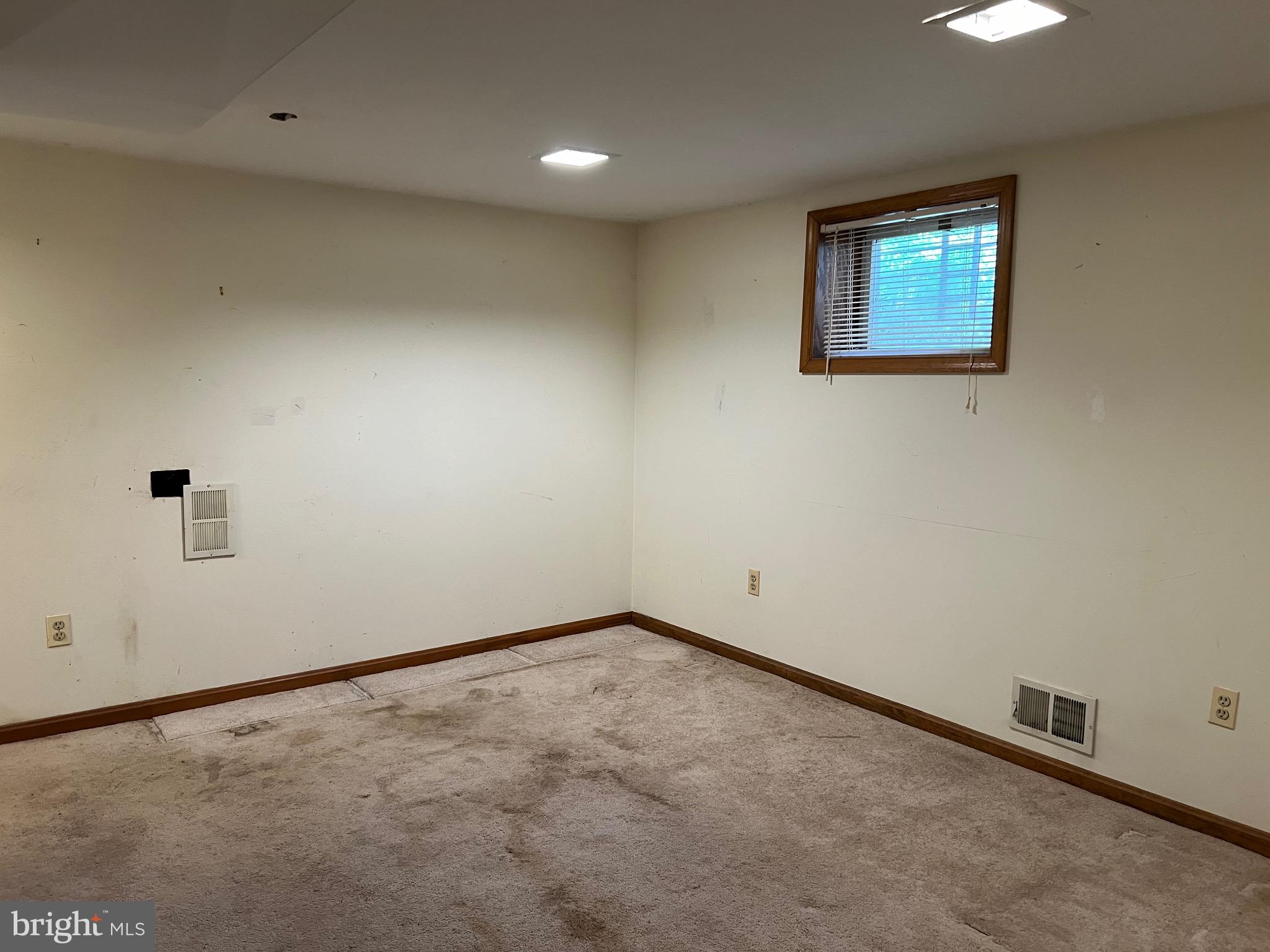 INDIAN SPRING VILLAGE - Residential