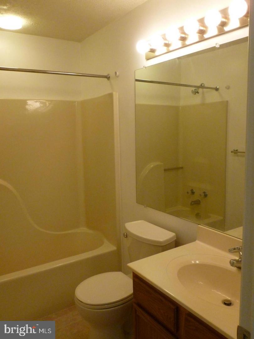 RED FOX FARMS - Residential Lease