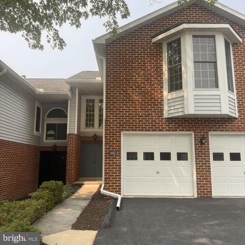Townhouse For Rent - 4282 Wimbledon Drive<br/> Dauphin County, HARRISBURG, PA 17112