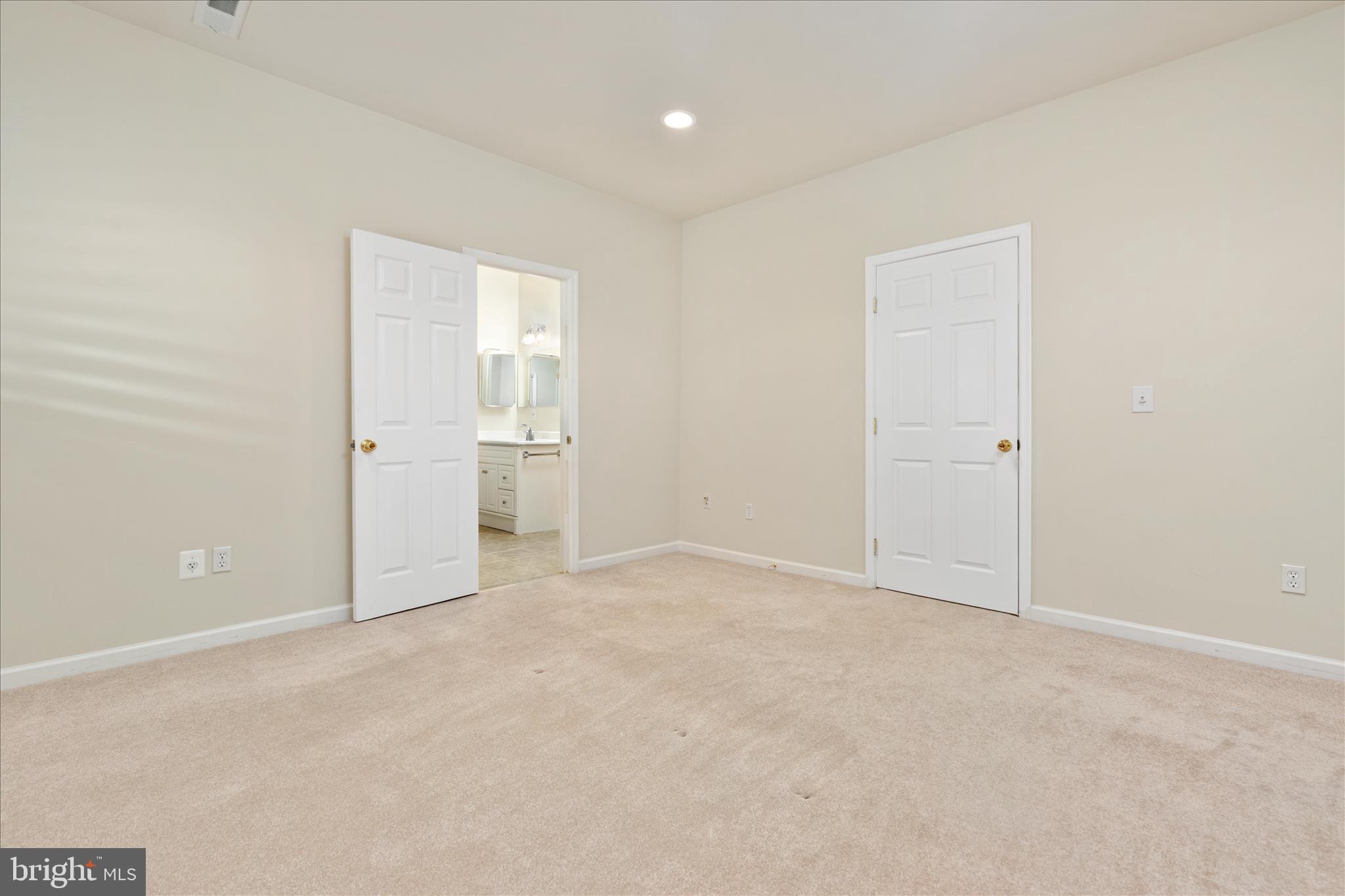 HERITAGE HUNT - Residential