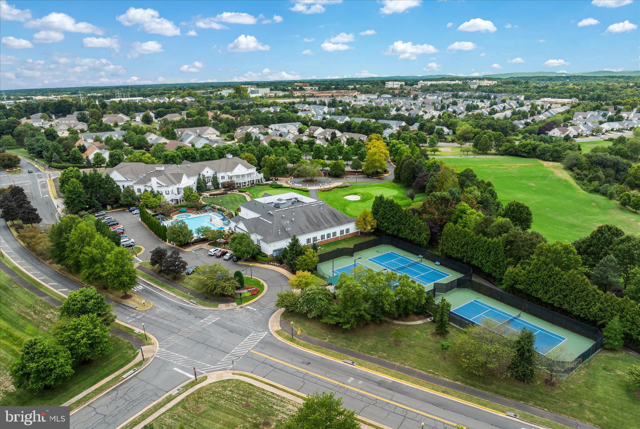 HERITAGE HUNT - Residential