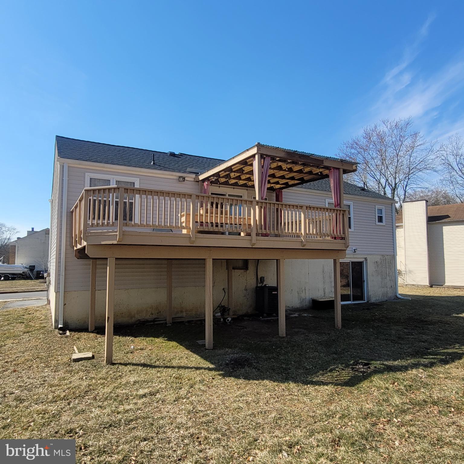 FORT WASHINGTON - Residential