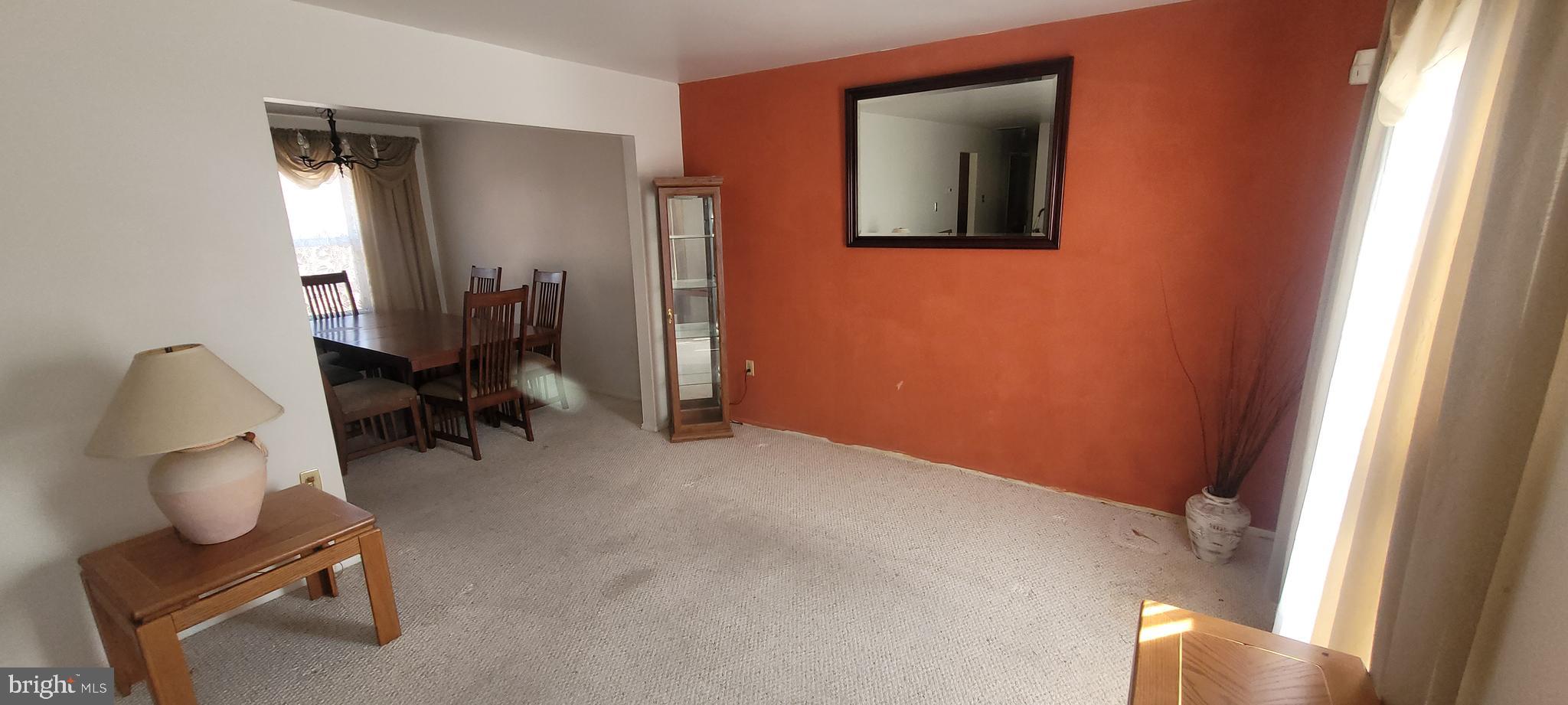 FORT WASHINGTON - Residential