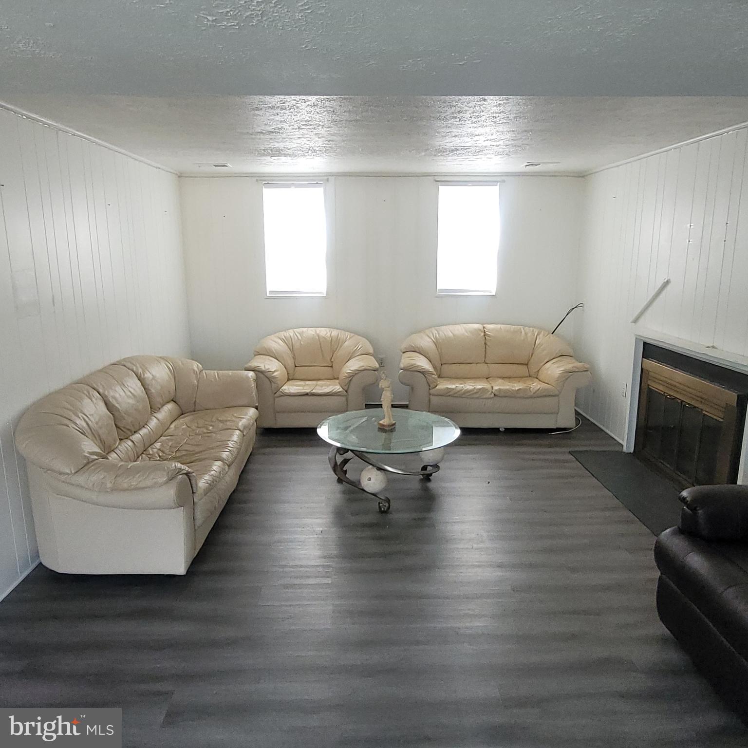 FORT WASHINGTON - Residential