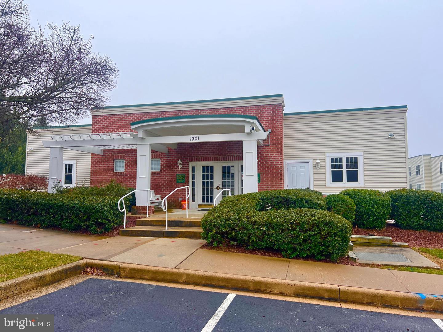 GREENHAVEN - Residential