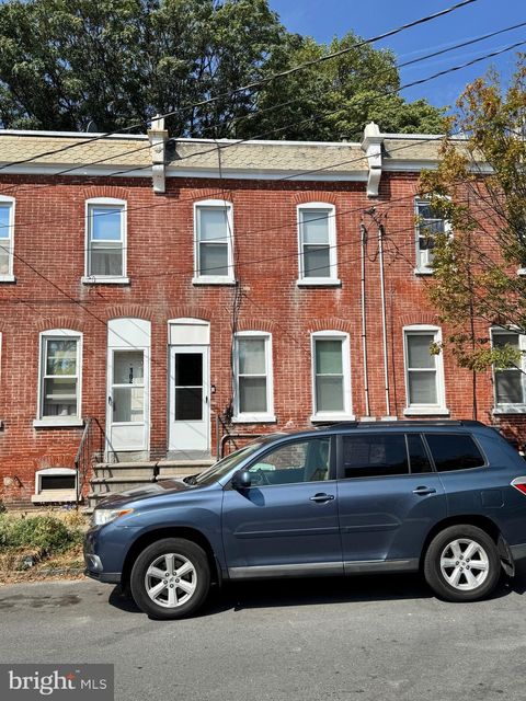 Photo of 107 Delamore Place, WILMINGTON, DE 19805 (MLS # DENC2089942)