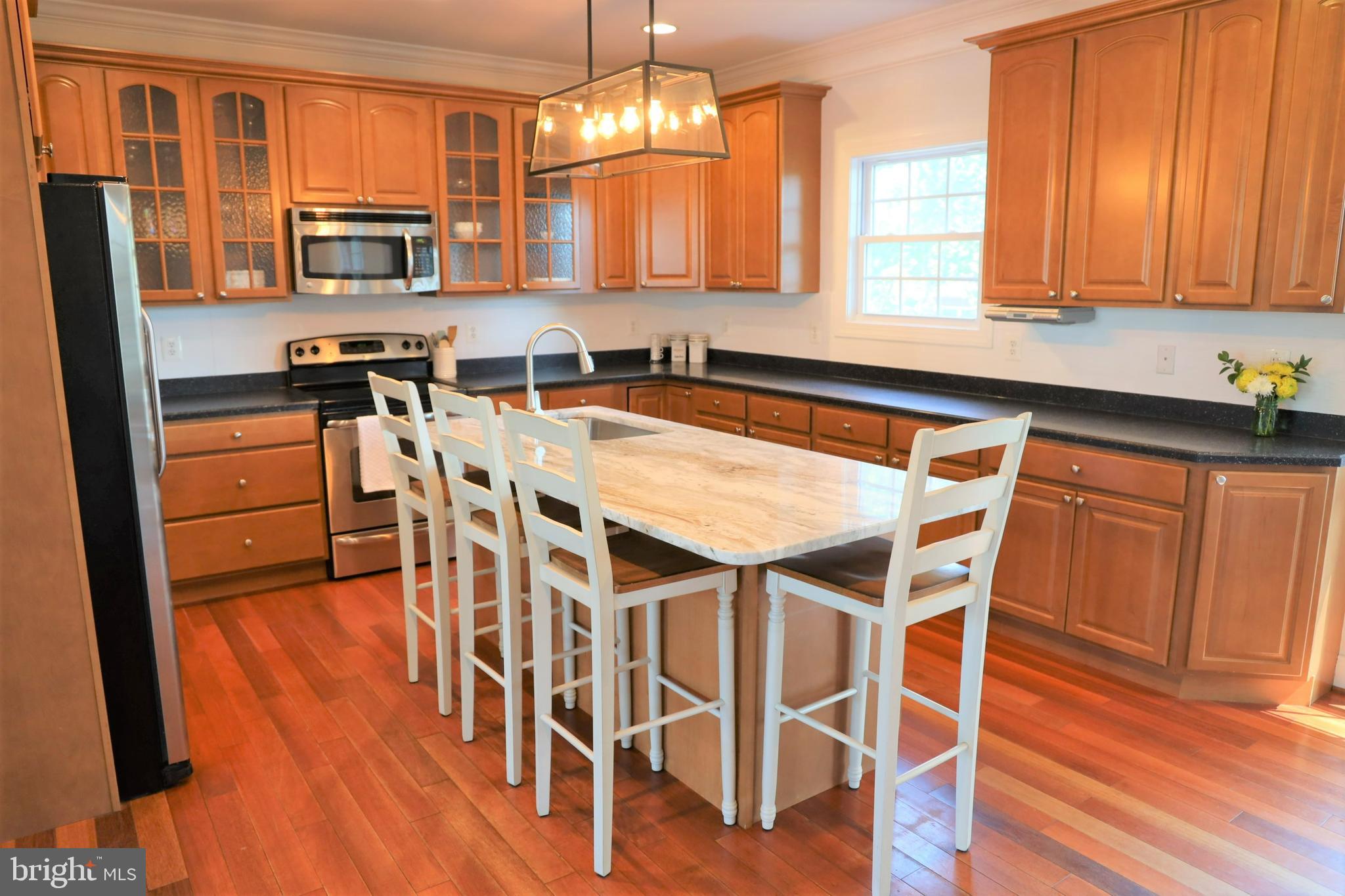 WOODLAND BEACH - Residential