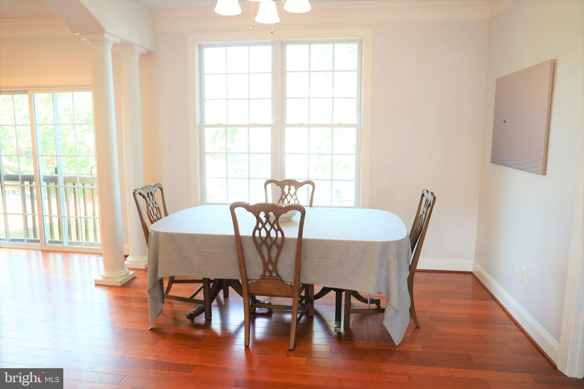 WOODLAND BEACH - Residential