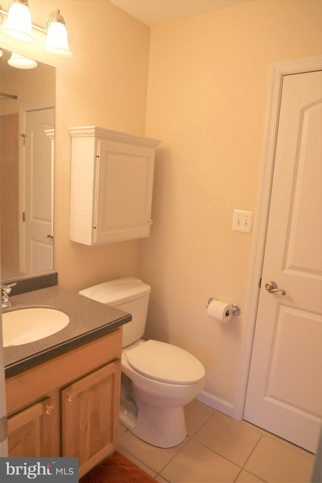 WOODLAND BEACH - Residential