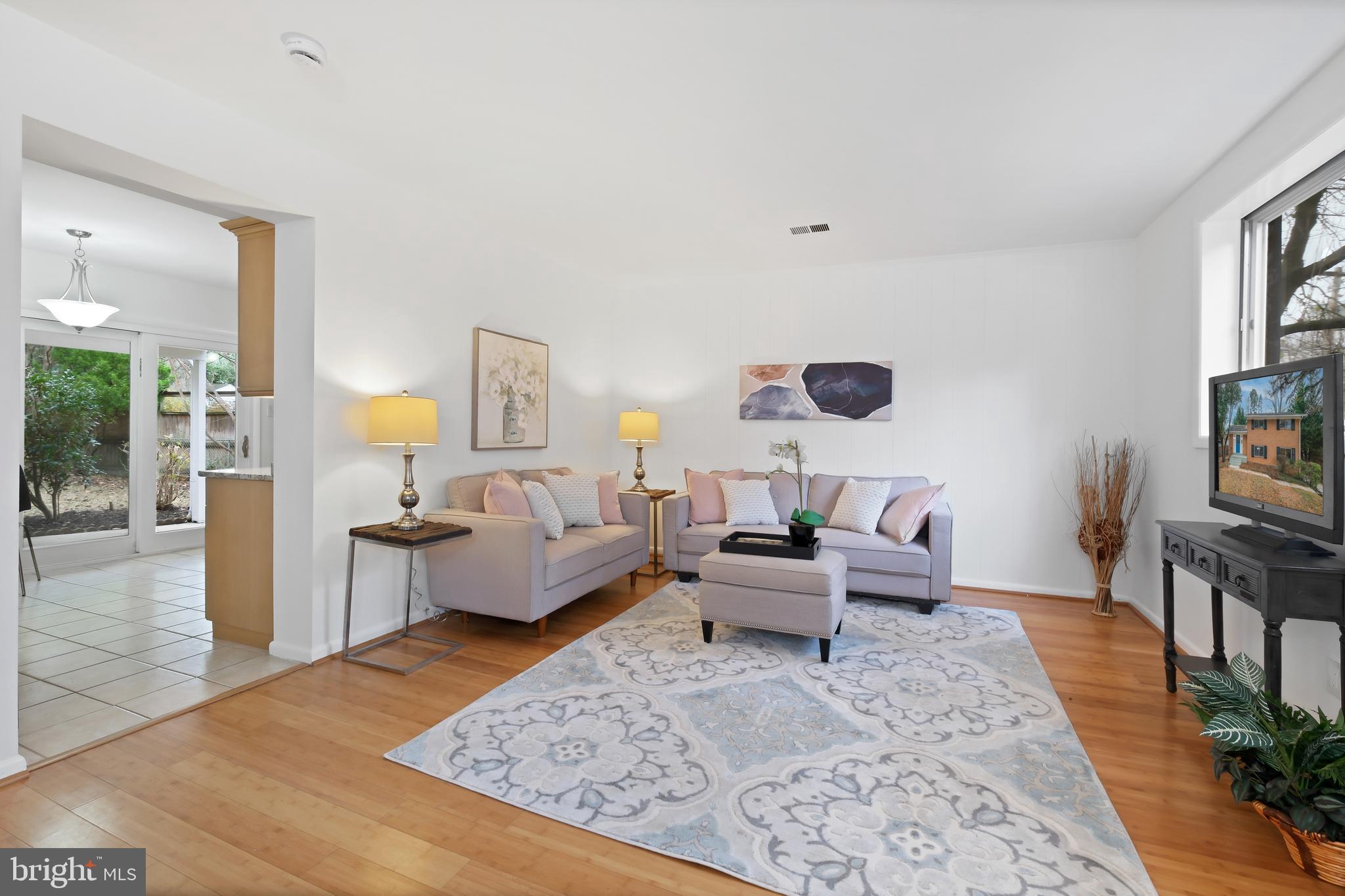 MONTROSE - Residential Lease