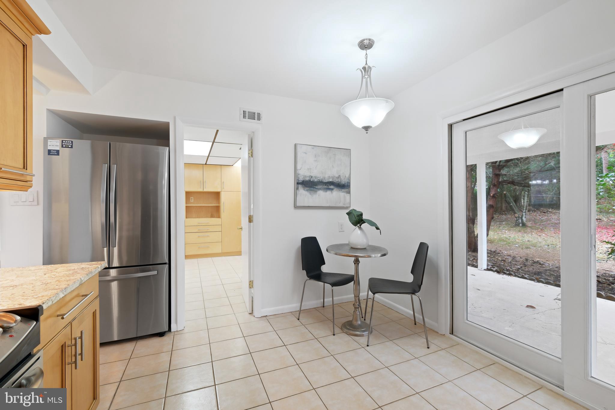 MONTROSE - Residential Lease