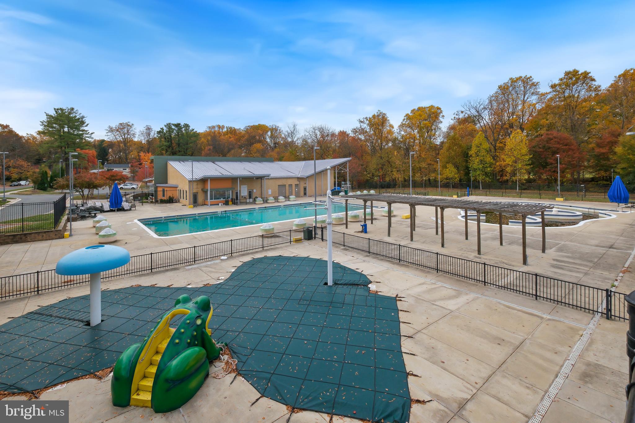 MONTROSE - Residential Lease