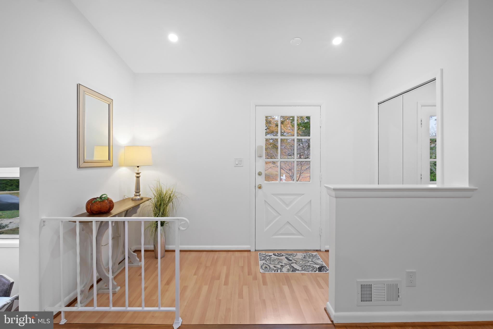 MONTROSE - Residential Lease