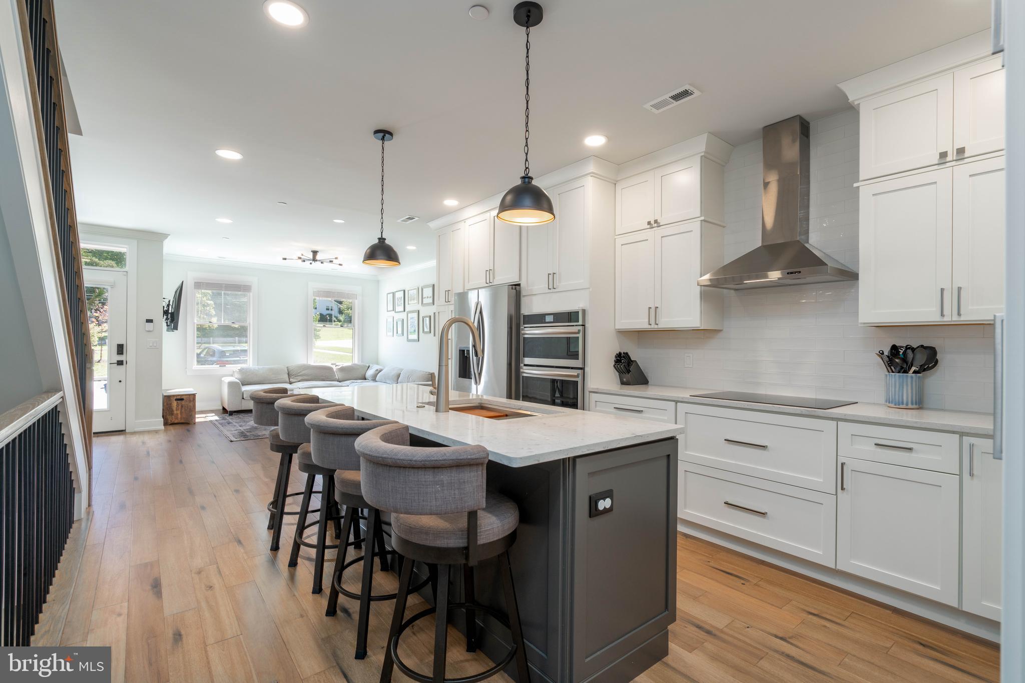 FORT WASHINGTON - Residential