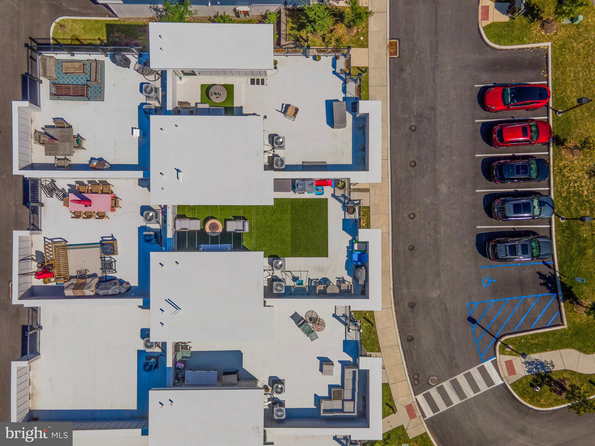 FORT WASHINGTON - Residential